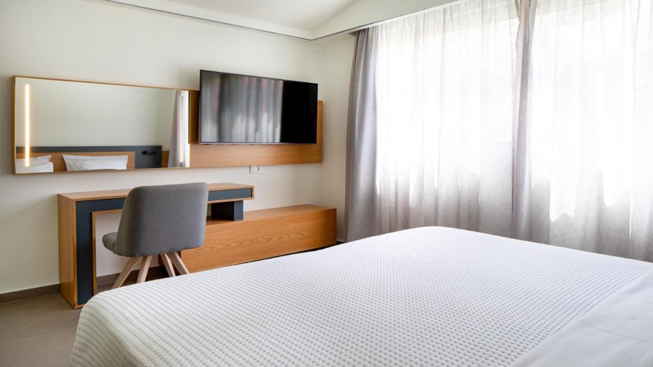 Forum Suites Като-Даратсо Экстерьер фото