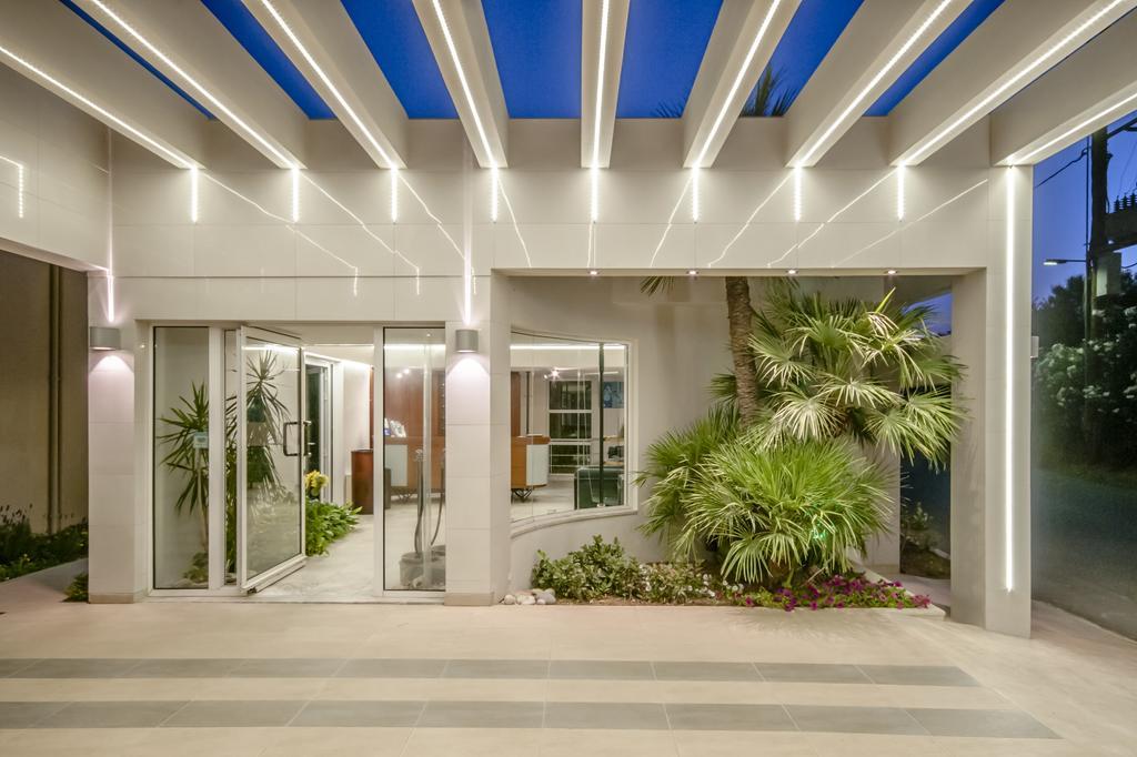 Forum Suites Като-Даратсо Экстерьер фото