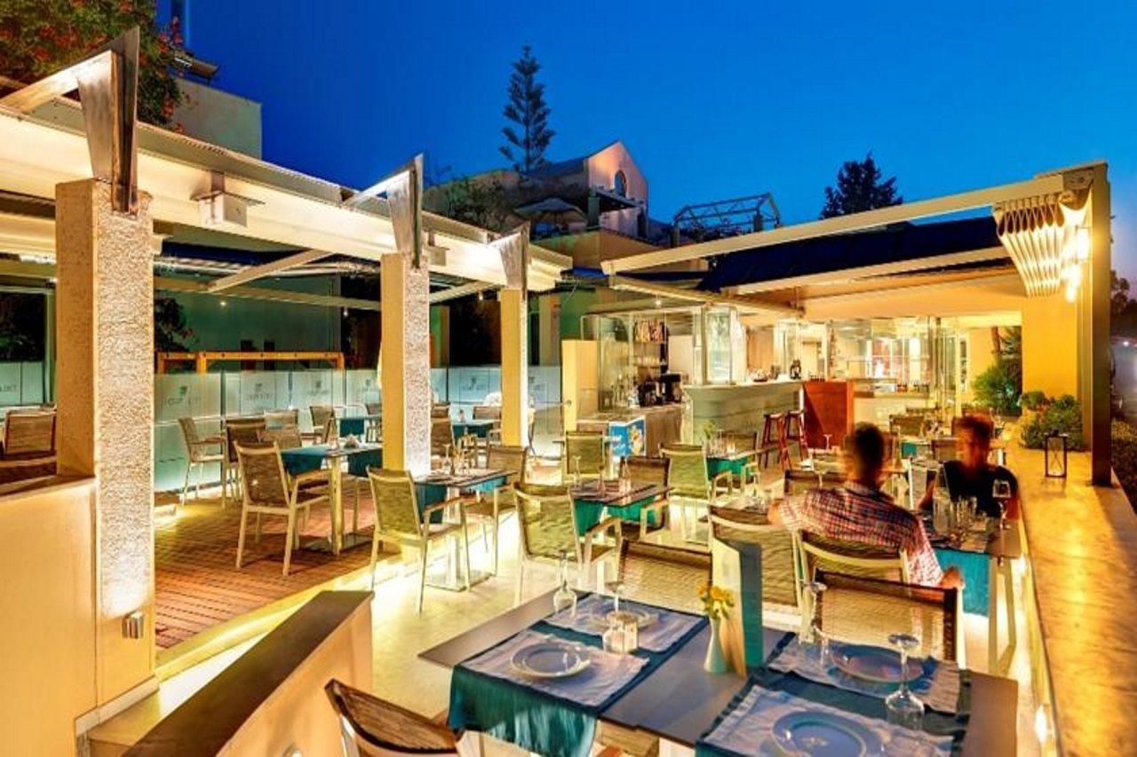Forum Suites Като-Даратсо Экстерьер фото